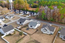 380 Rose Ave.  photo 4