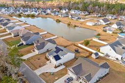 380 Rose Ave.  photo 4