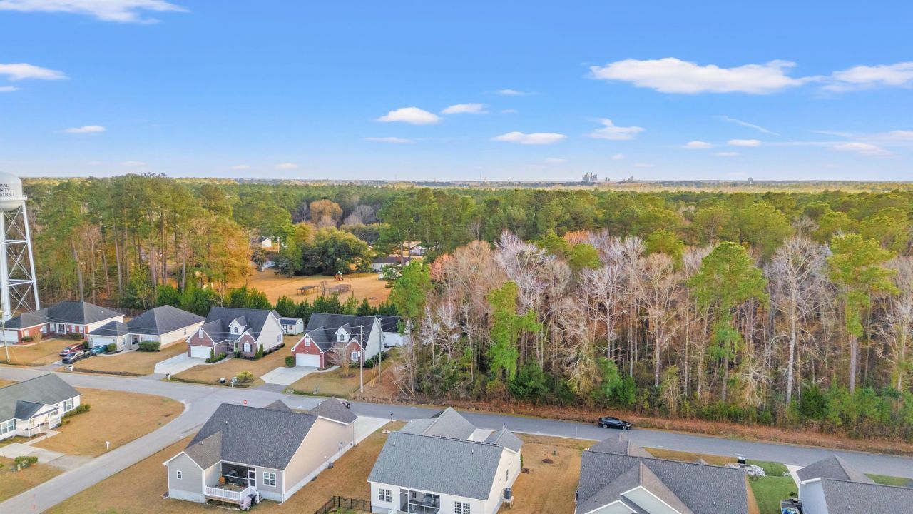 380 Rose Ave.  Photo 6