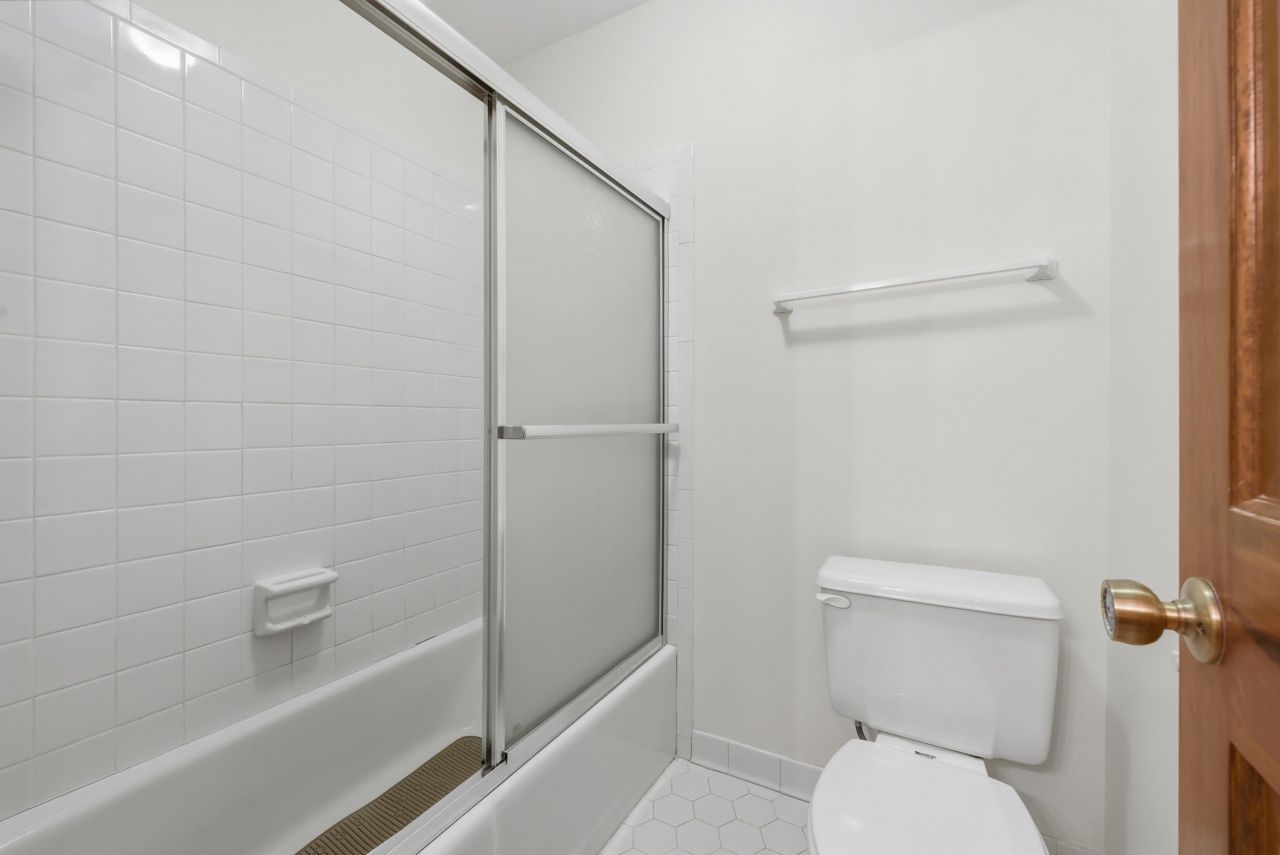 879 Kittiwake Ln. Photo 16