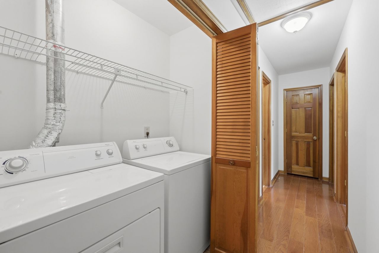 879 Kittiwake Ln. Photo 17