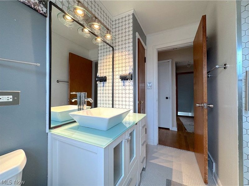 9309 Garfield Boulevard, Cleveland, OH 44125 Photo 20