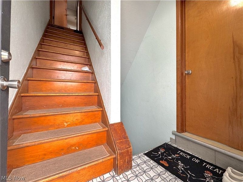 9309 Garfield Boulevard, Cleveland, OH 44125 Photo 5