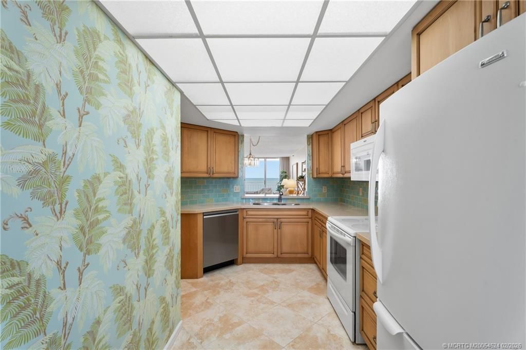 9600 S Ocean Drive, Unit 502, Jensen Beach, FL 34957 Photo