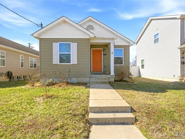 9933 Linn Avenue, St Louis, MO 63125
