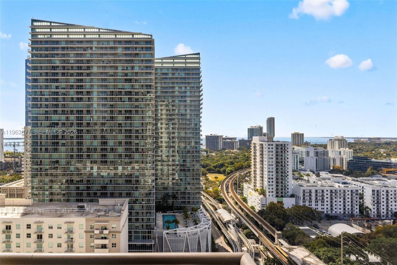 999 SW 1st Ave, Unit 2303, Miami, FL 33130 Photo