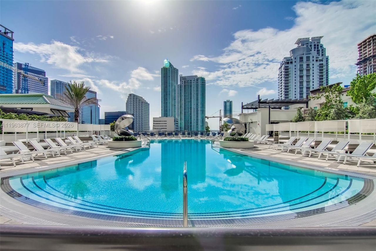 999 SW 1st Ave, Unit 2303, Miami, FL 33130 Photo