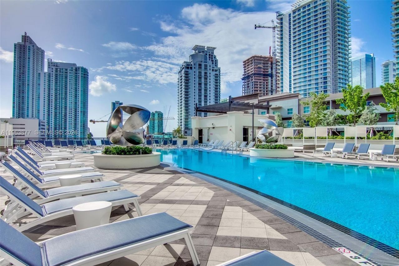 999 SW 1st Ave, Unit 2303, Miami, FL 33130 Photo