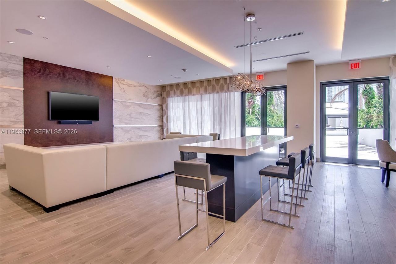 999 SW 1st Ave , Unit 2303, Miami, FL 33130 Photo