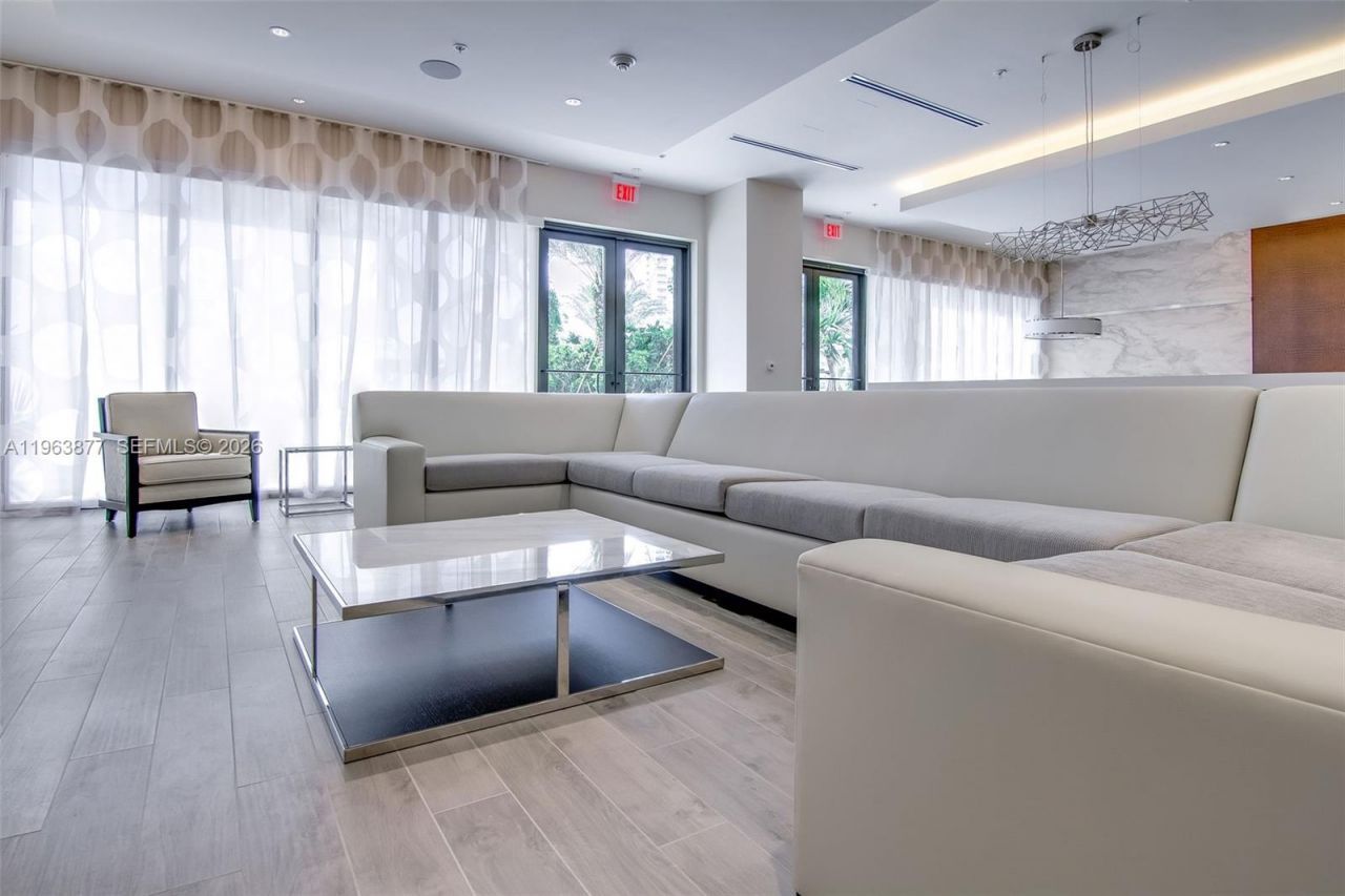 999 SW 1st Ave, Unit 2303, Miami, FL 33130 Photo