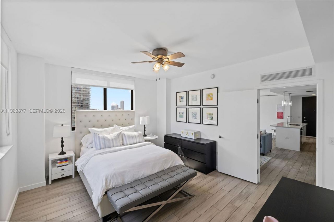 999 SW 1st Ave , Unit 2303, Miami, FL 33130 Photo