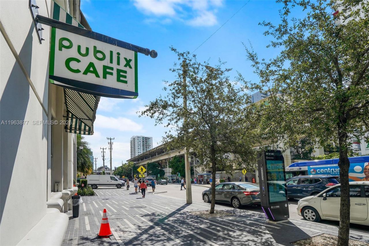 999 SW 1st Ave, Unit 2303, Miami, FL 33130 Photo