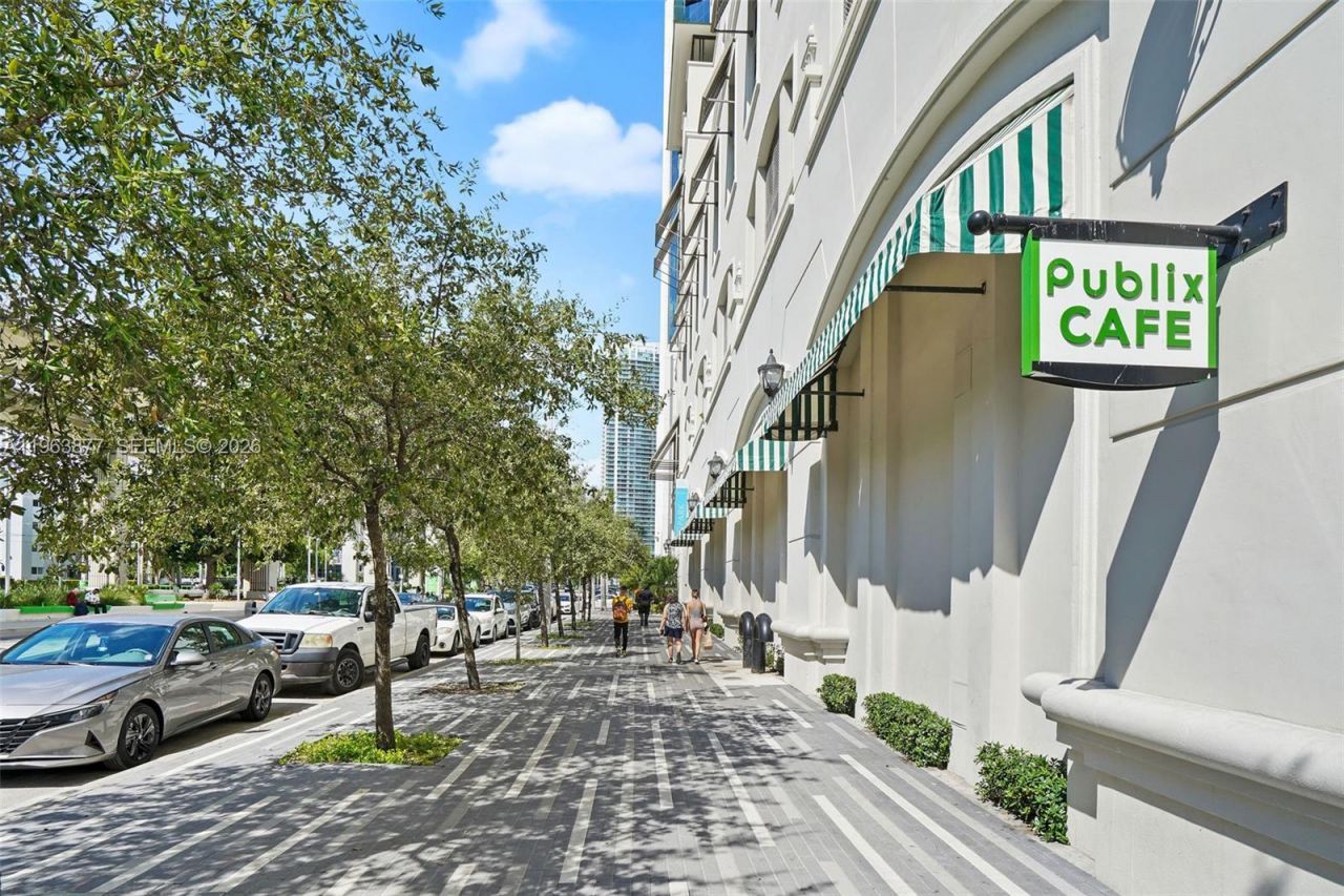 999 SW 1st Ave, Unit 2303, Miami, FL 33130 Photo