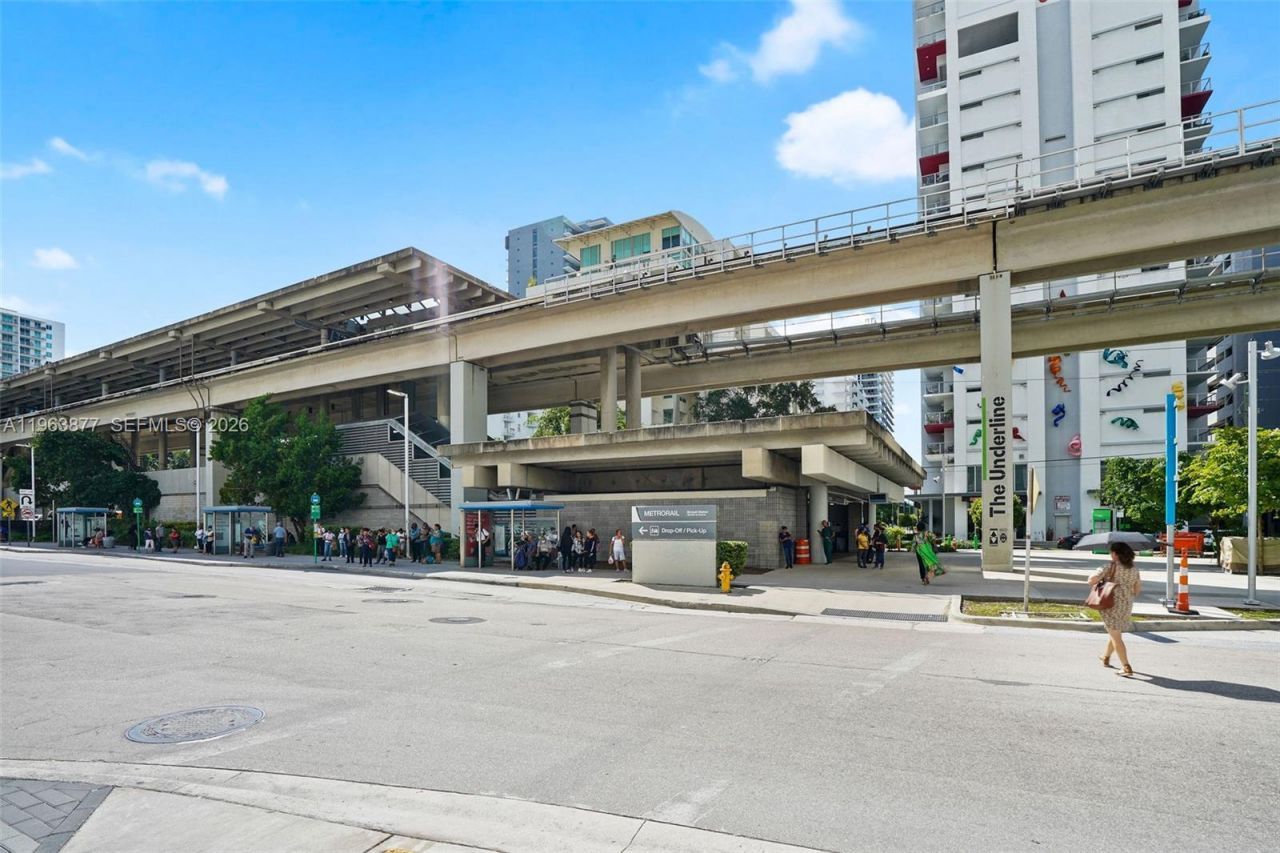 999 SW 1st Ave , Unit 2303, Miami, FL 33130 Photo