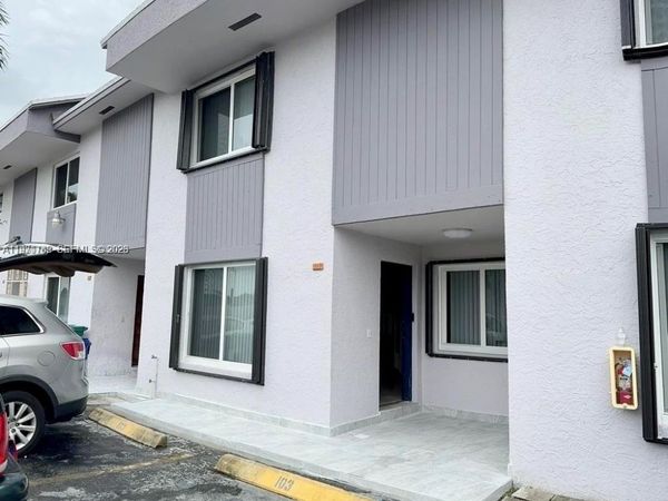 21 SW 113th Ave , Unit 103, Sweetwater, FL 33174