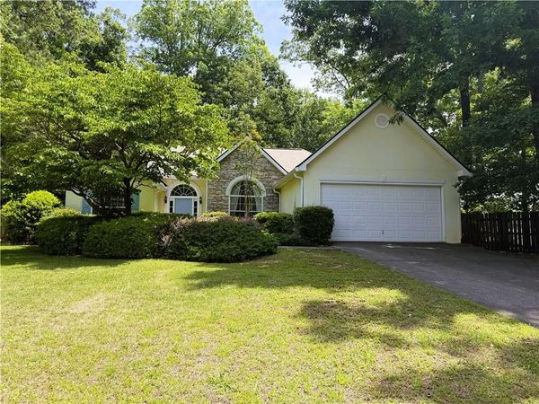 5623 Wandering Vine Lane SE, Mableton, GA 30126