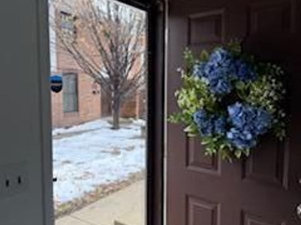 1883 Willoway Circle N, Columbus, OH 43220