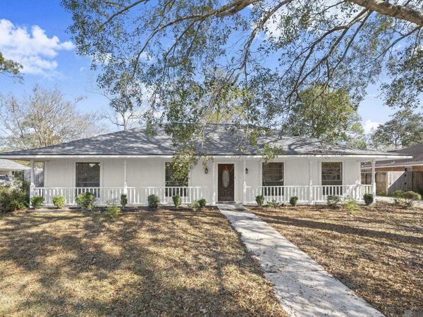 5023 Front Royal Dr, Baton Rouge, LA 70817