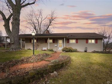 59 Amokee Place, Tipp City, OH 45371