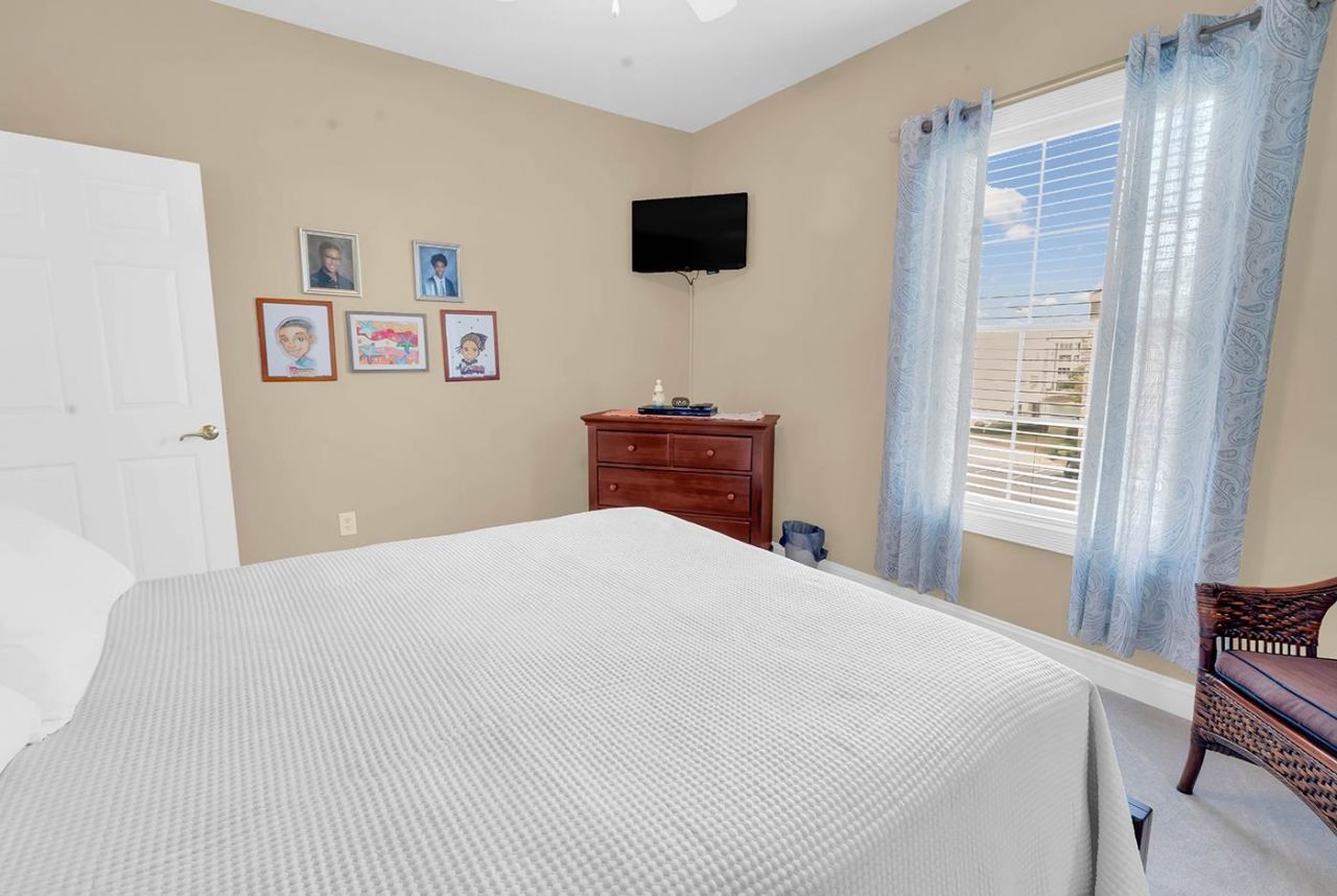 4874 Luster Leaf Circle Photo 17