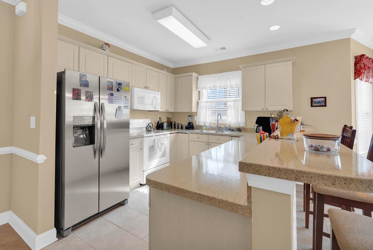 4874 Luster Leaf Circle Photo 5