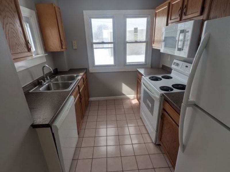 19450 McCracken Road, Maple Heights, OH 44137 Photo 4