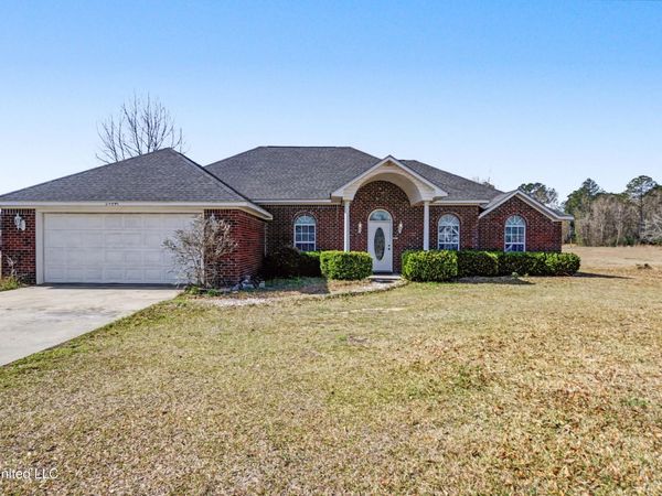 24997 Eastwood Lane, Lucedale, MS 39452