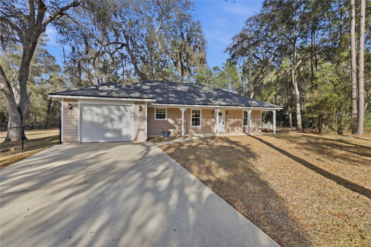 23058 SE 57th Lane, Hawthorne, FL 32640 Main Photo