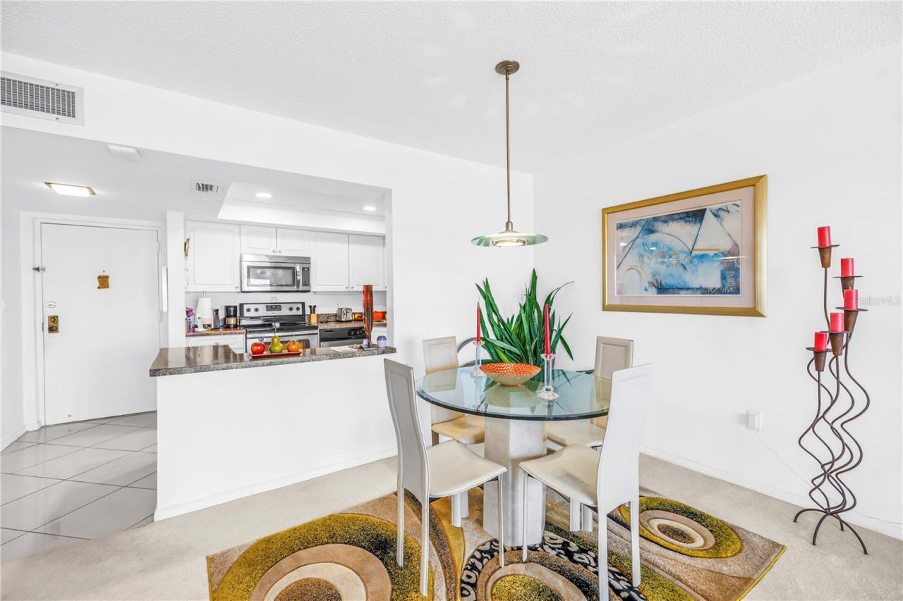 4900 Brittany Drive S, Unit 1209, Saint Petersburg, FL 33715 Photo