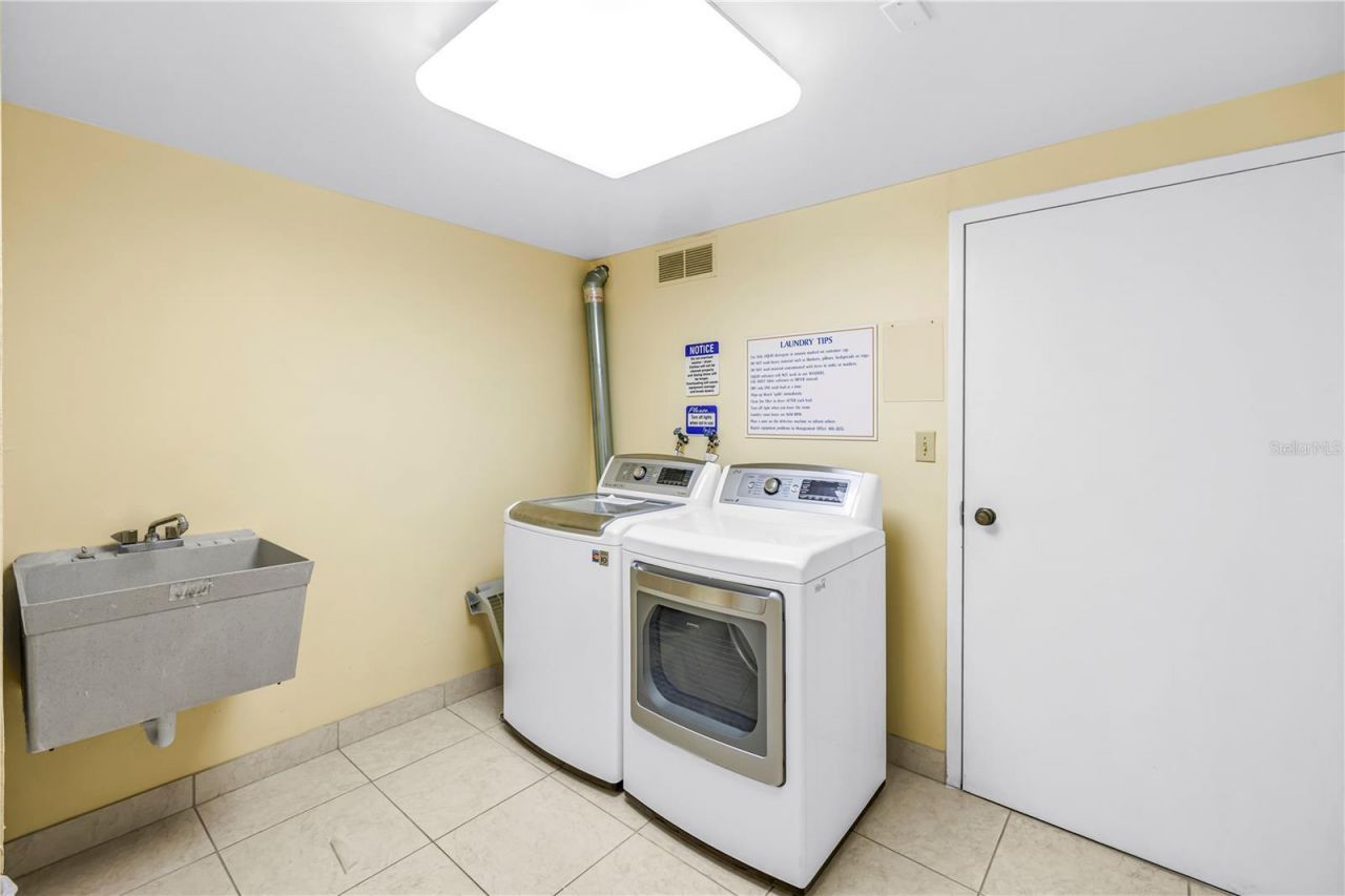 4900 Brittany Drive S, Unit 1209, Saint Petersburg, FL 33715 Photo