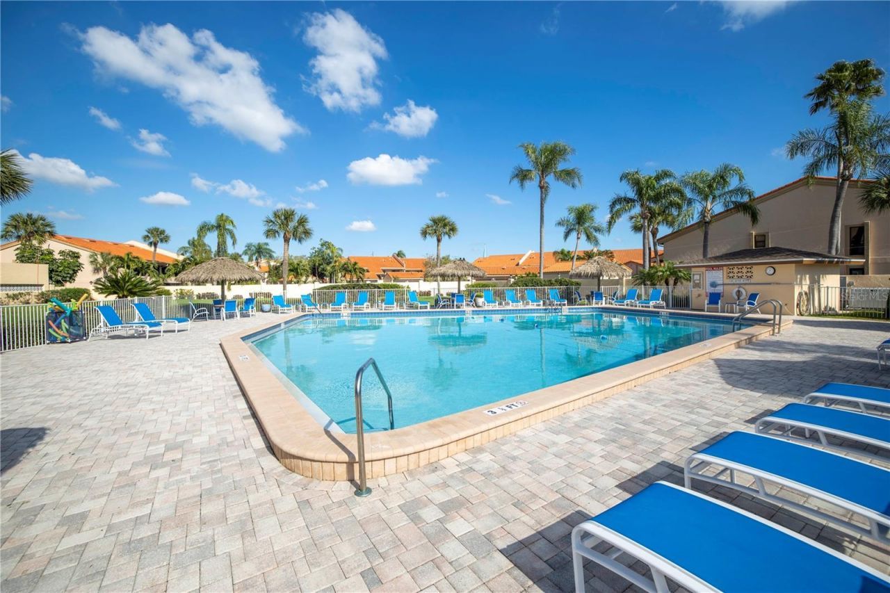 4900 Brittany Drive S, Unit 1209, Saint Petersburg, FL 33715 Photo