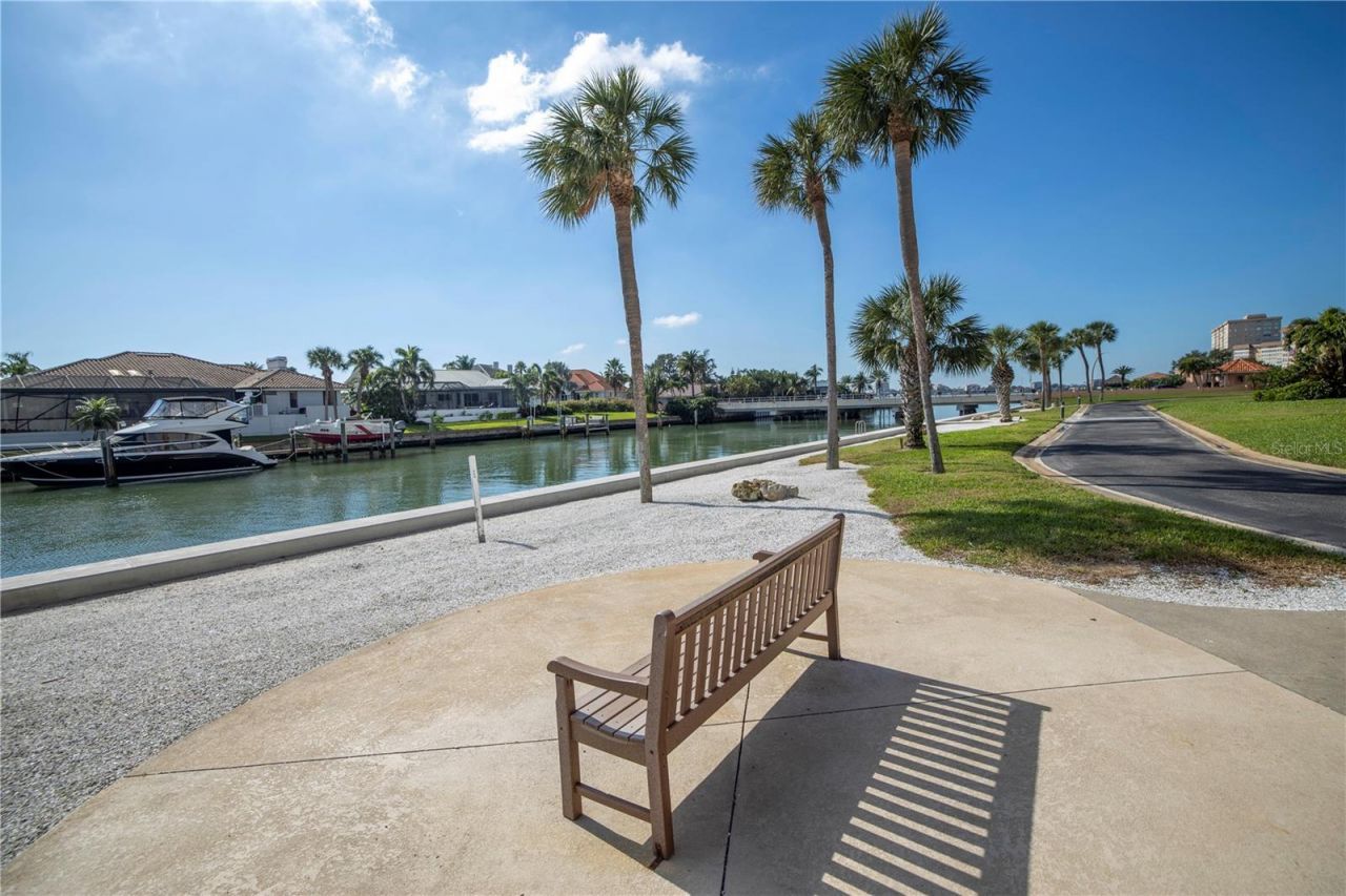 4900 Brittany Drive S, Unit 1209, Saint Petersburg, FL 33715 Photo