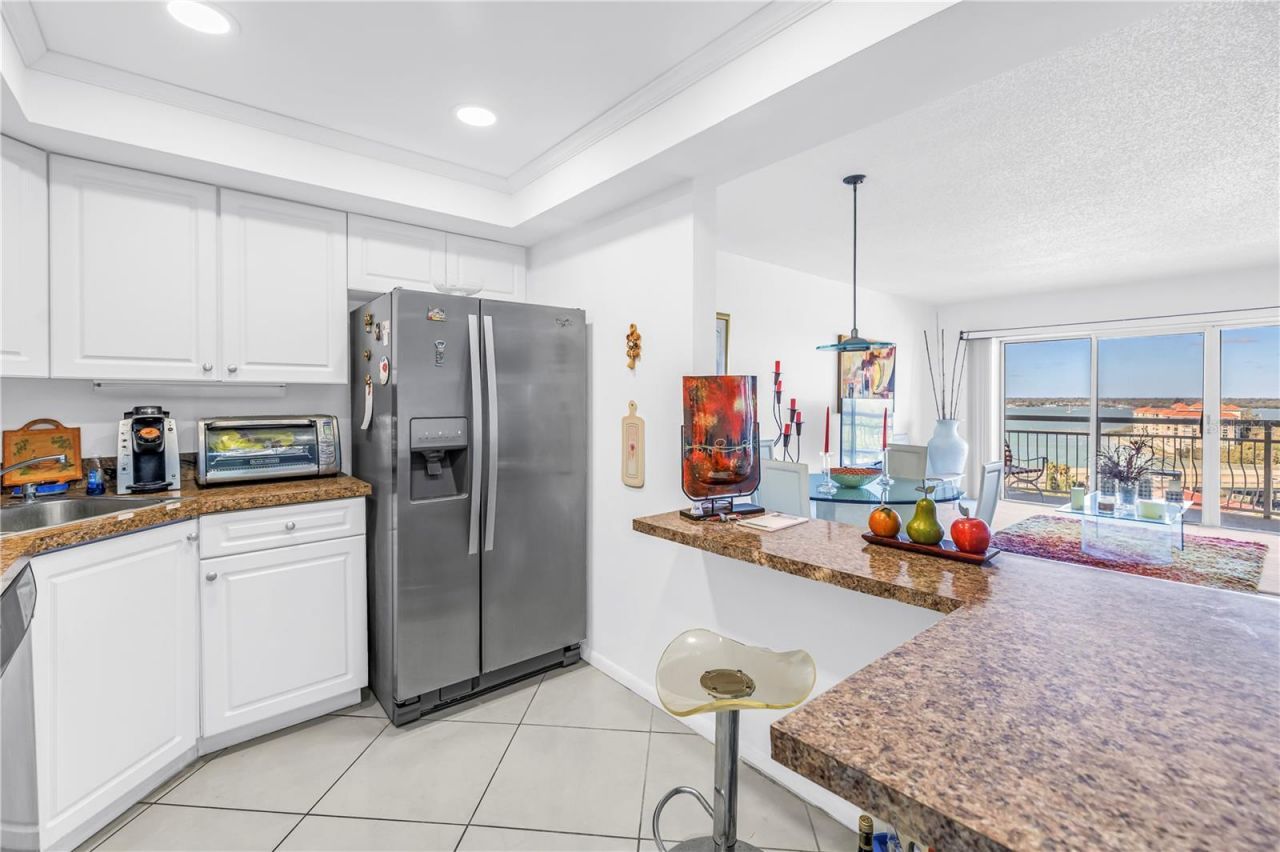 4900 Brittany Drive S, Unit 1209, Saint Petersburg, FL 33715 Photo