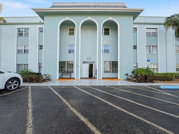 701 POINSETTIA ROAD, Unit 240, BELLEAIR, FL 33756