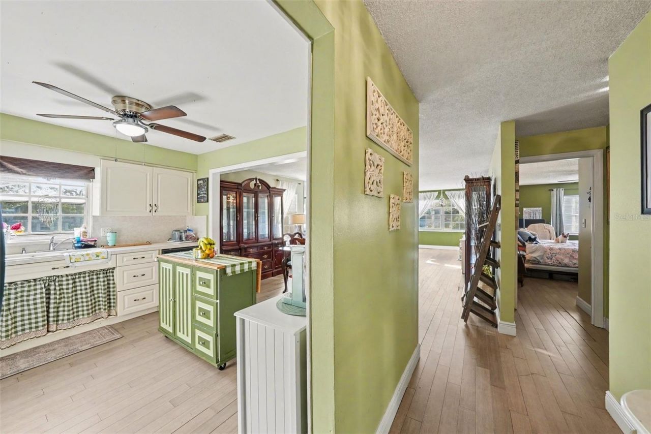 701 Poinsettia Road, Unit 240, Belleair, FL 33756 Photo