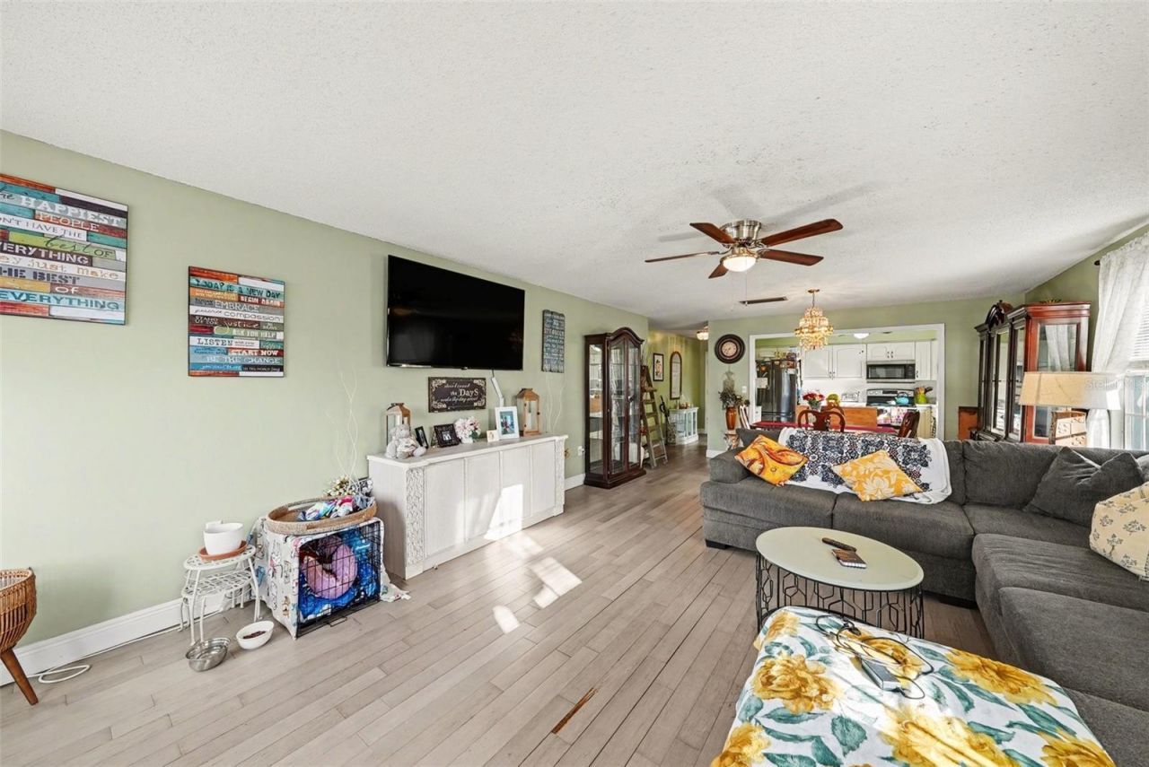 701 Poinsettia Road, Unit 240, Belleair, FL 33756 Photo