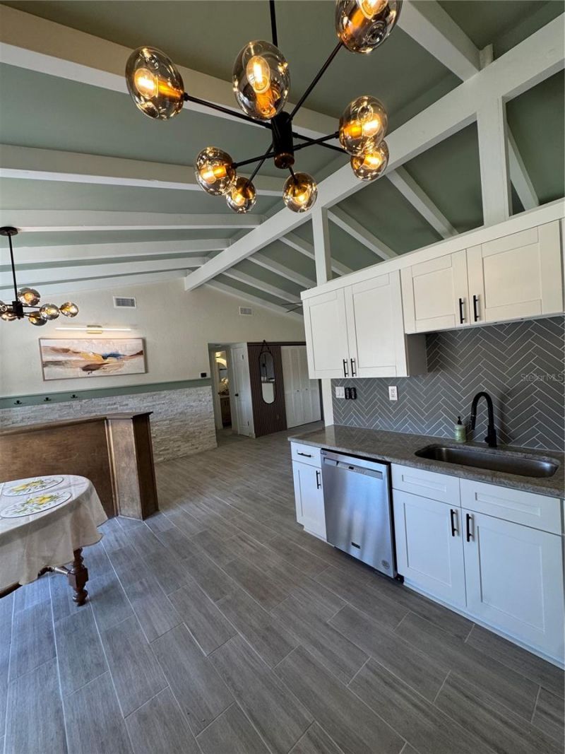 1500 Carson Circle Ne, Saint Petersburg, FL 33703 Photo