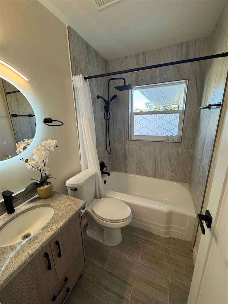 1500 Carson Circle Ne, Saint Petersburg, FL 33703 Photo