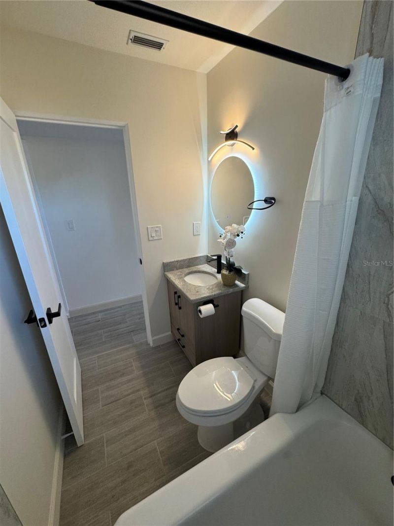 1500 Carson Circle Ne, Saint Petersburg, FL 33703 Photo