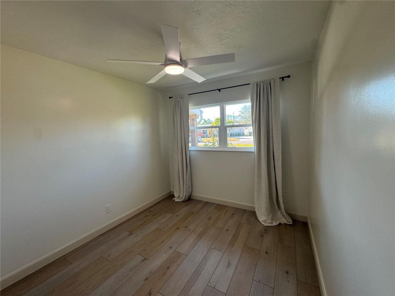 1500 Carson Circle Ne, Saint Petersburg, FL 33703 Photo