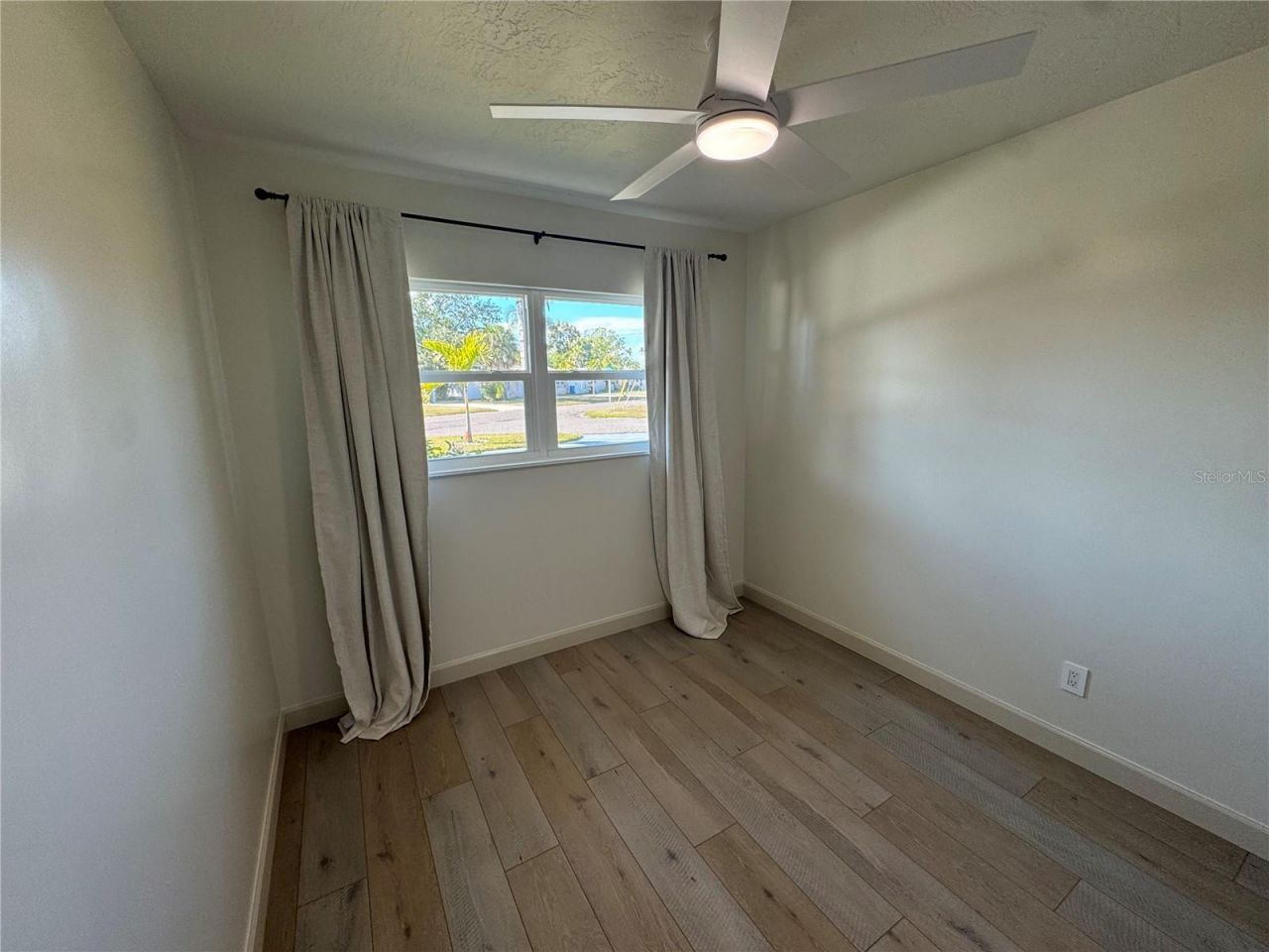 1500 Carson Circle Ne, Saint Petersburg, FL 33703 Photo