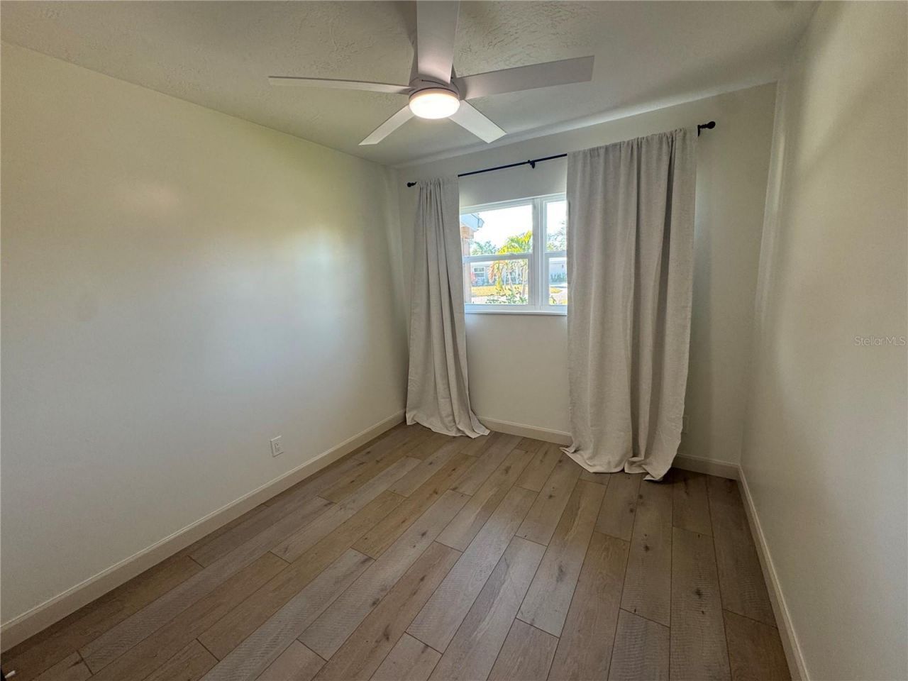 1500 Carson Circle Ne, Saint Petersburg, FL 33703 Photo