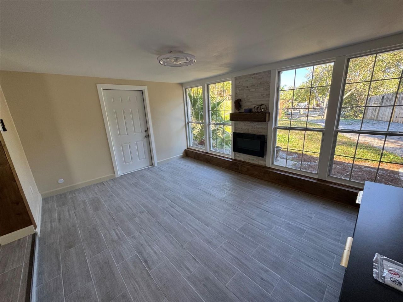 1500 Carson Circle Ne, Saint Petersburg, FL 33703 Photo