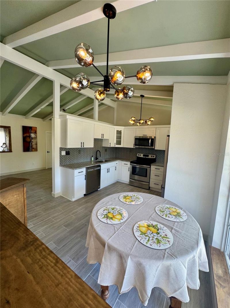 1500 Carson Circle Ne, Saint Petersburg, FL 33703 Photo