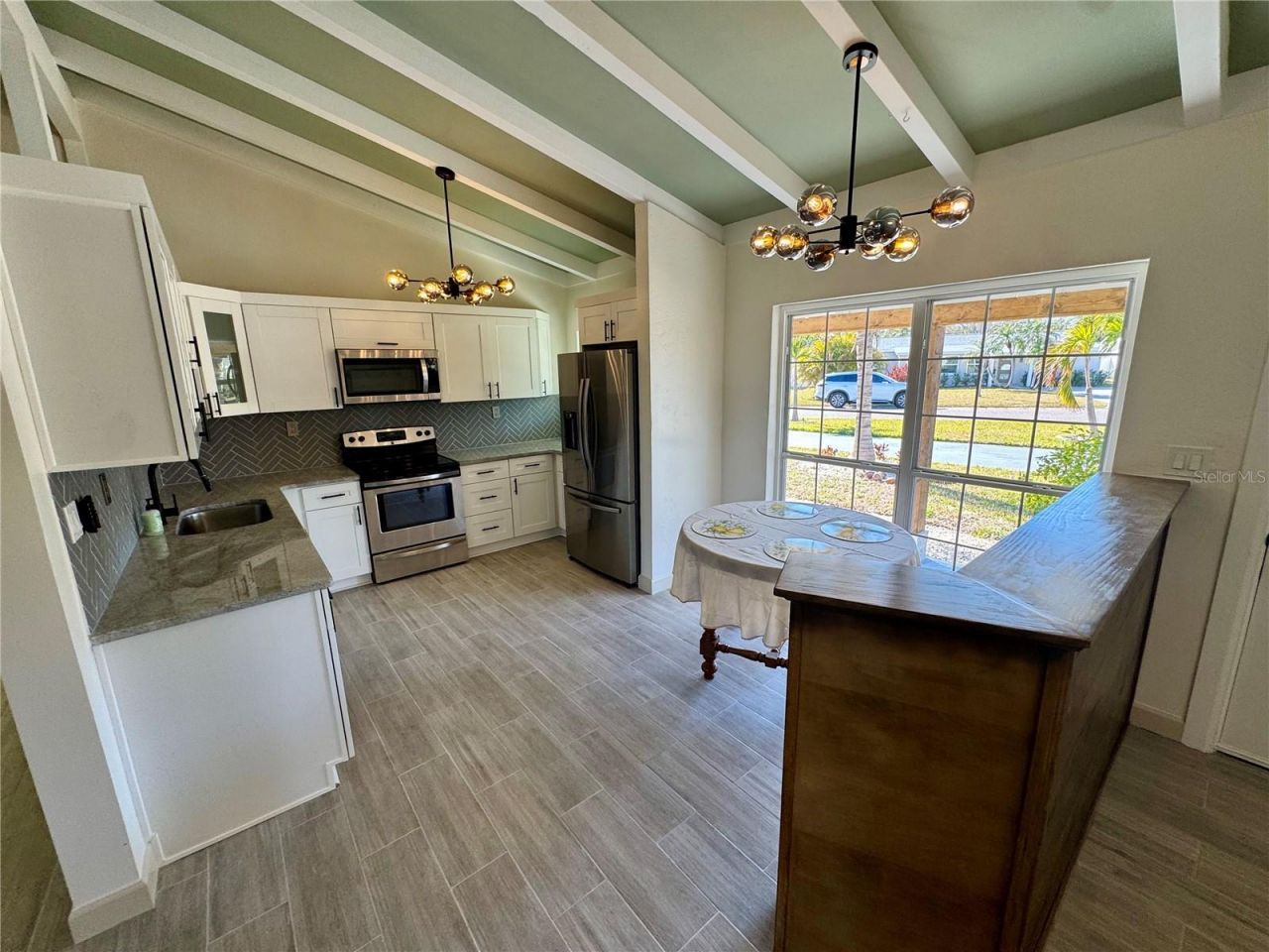 1500 Carson Circle Ne, Saint Petersburg, FL 33703 Photo