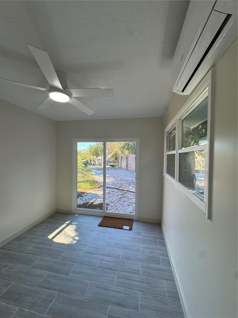 1500 Carson Circle Ne, Saint Petersburg, FL 33703 Photo