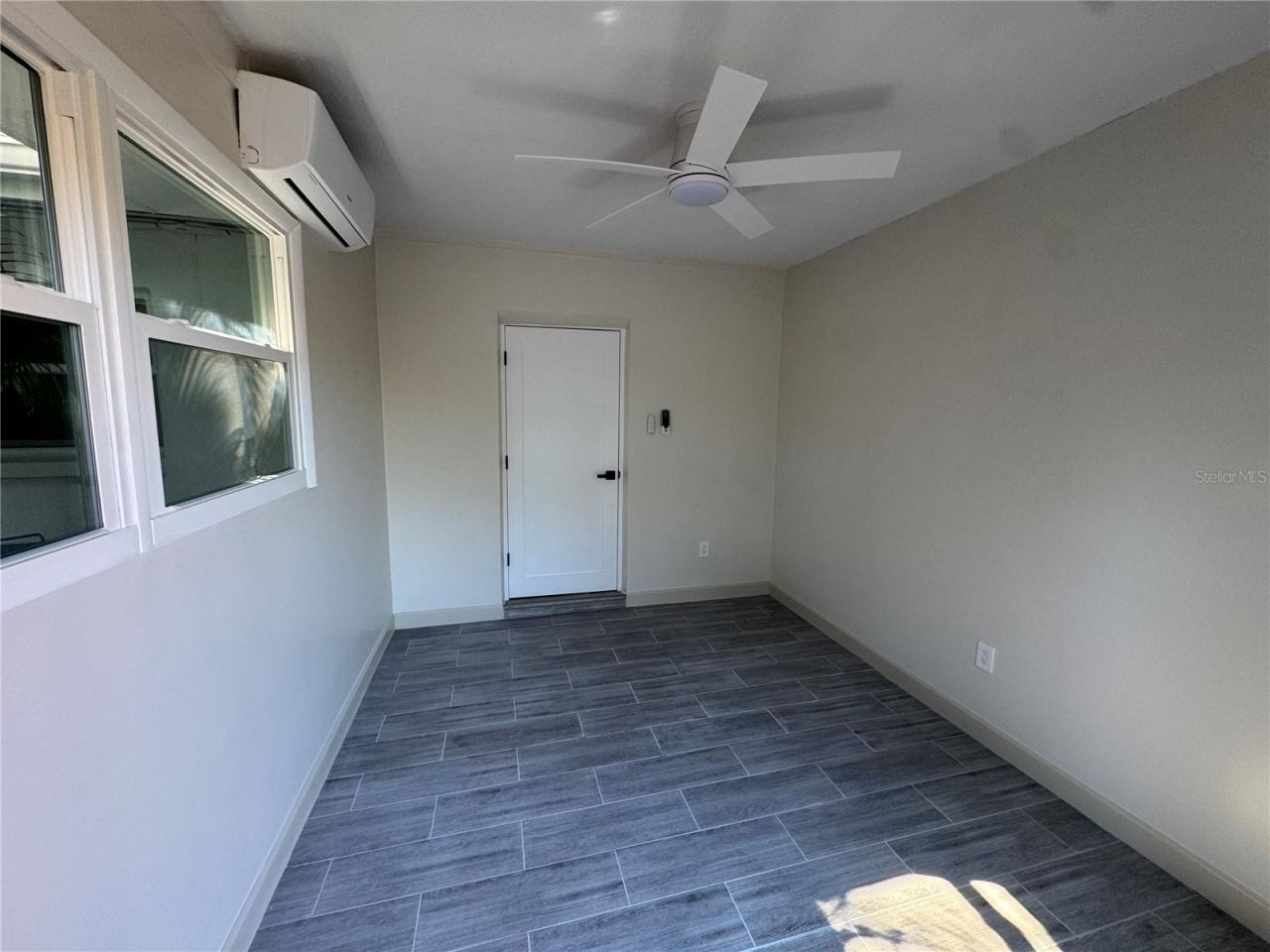 1500 Carson Circle Ne, Saint Petersburg, FL 33703 Photo