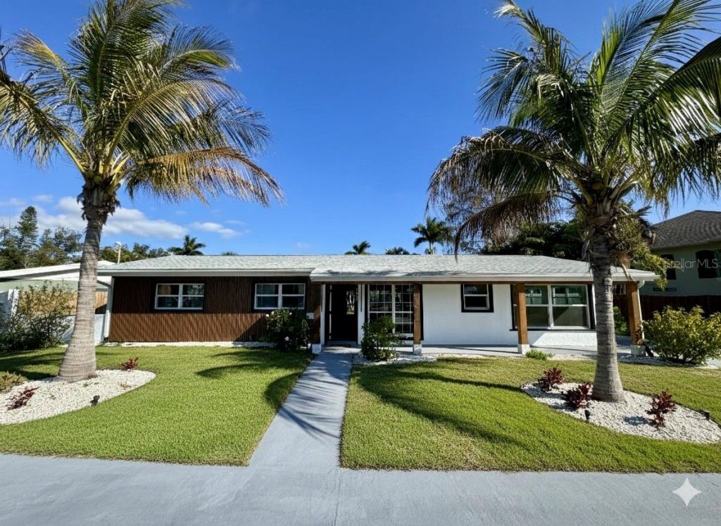 1500 Carson Circle Ne, Saint Petersburg, FL 33703 Photo