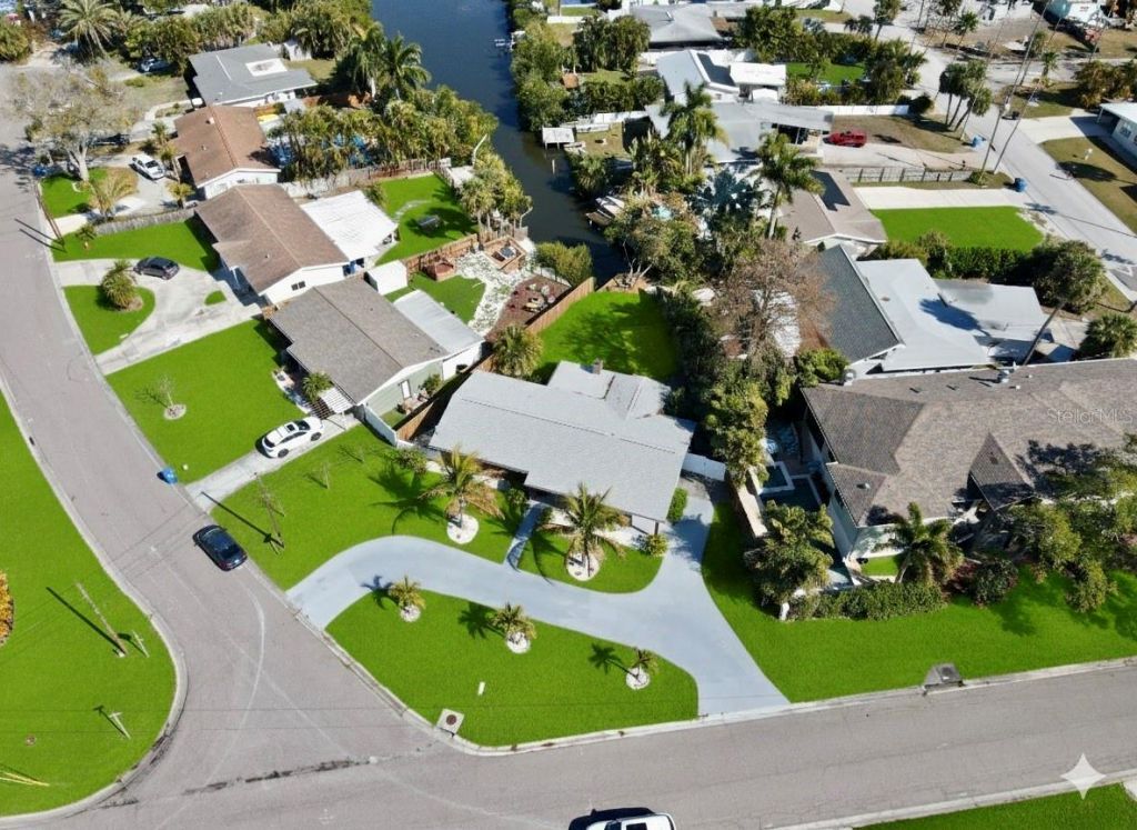 1500 Carson Circle Ne, Saint Petersburg, FL 33703 Photo