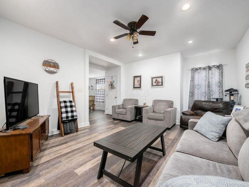 24 Main Street, Bloomingburg, OH 43106 Photo 11